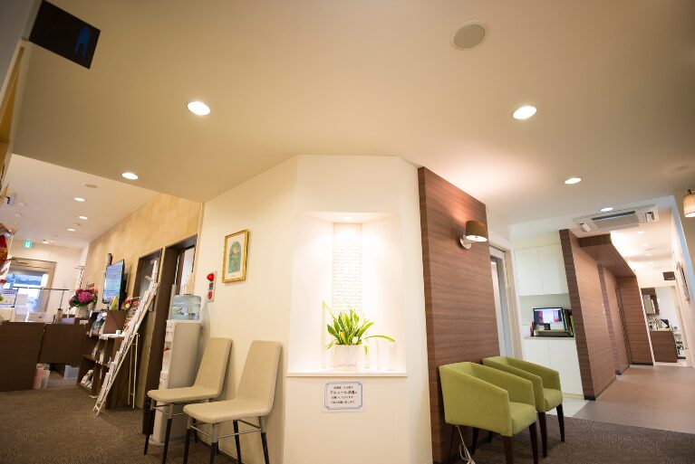 診療室への通路